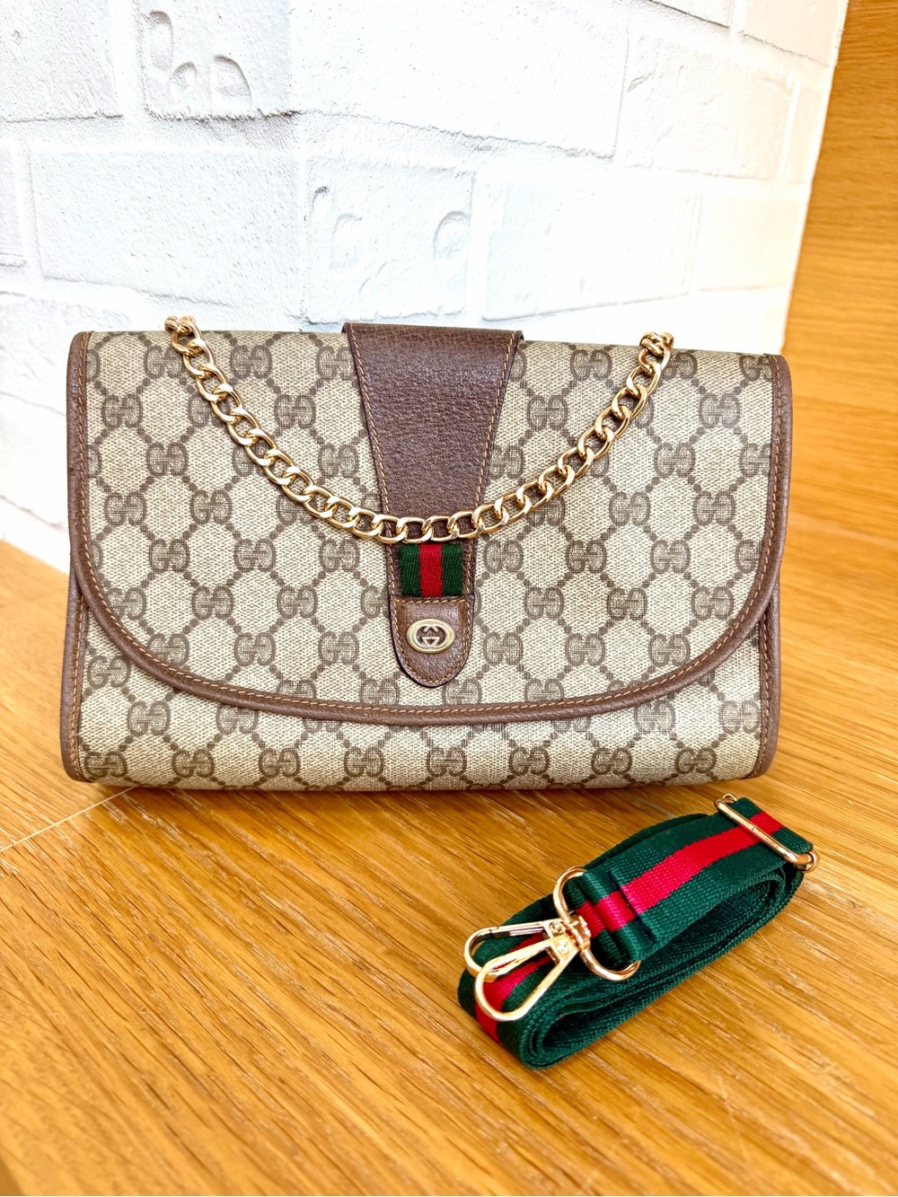 Gucci Authentic Vintage Monogram Sherry Line Clutch / Shoulder Bag